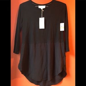 ❤️NWT Two by Vince Camuto Black Rayon Top Long Line